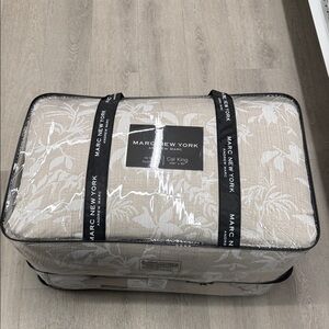 Marc New York Cream and White Comforter Set